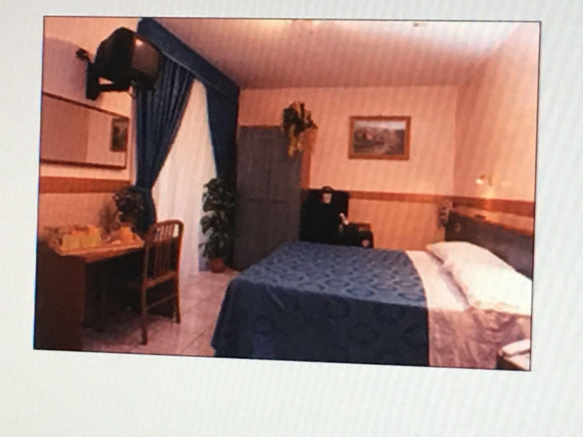 Hotel Soggiorno Blu ローマ エクステリア 写真